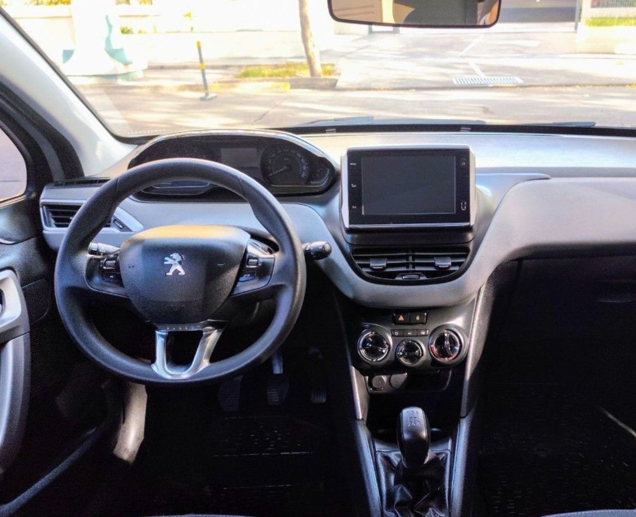 Peugeot 208 Usado en Mendoza, deRuedas