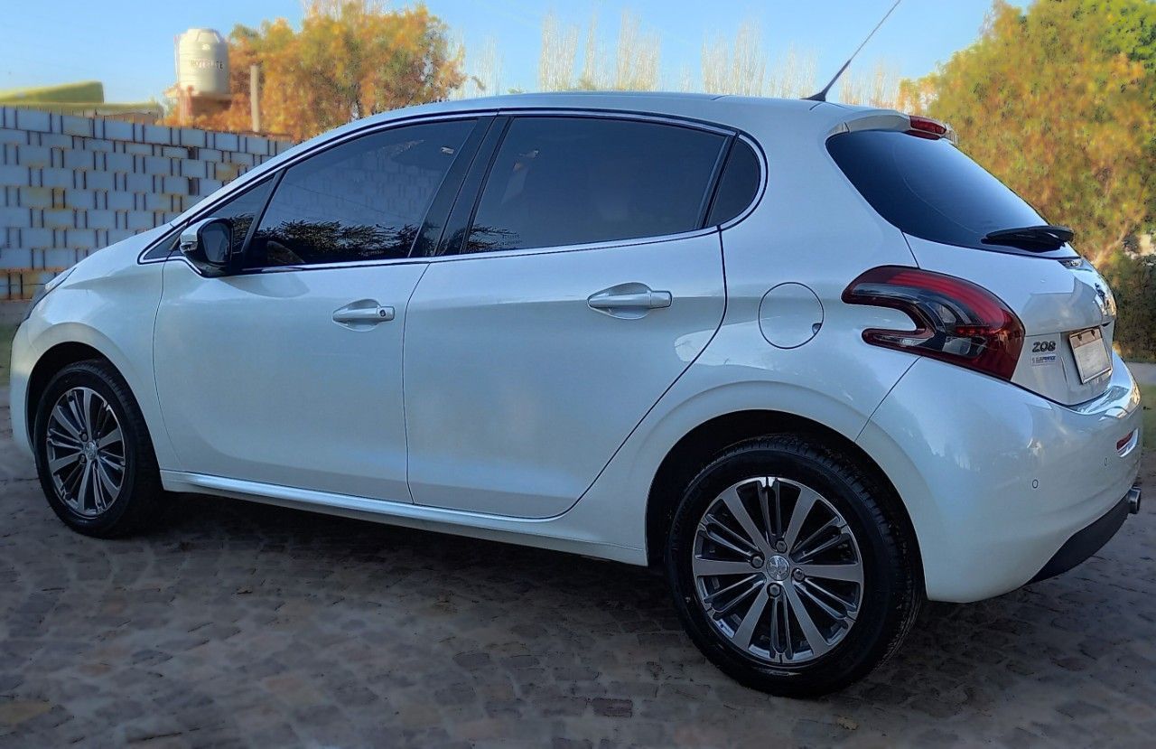 Peugeot 208 Usado en Mendoza, deRuedas