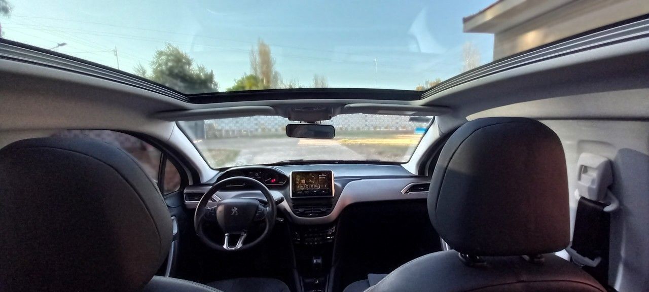 Peugeot 208 Usado en Mendoza, deRuedas