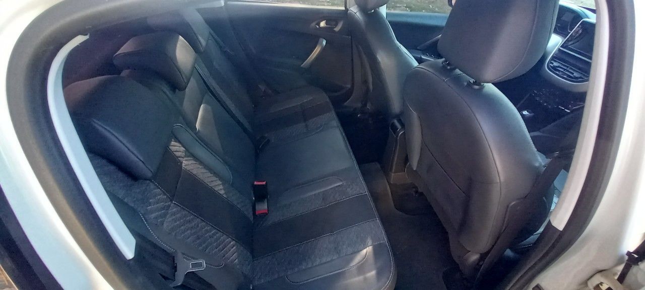 Peugeot 208 Usado en Mendoza, deRuedas