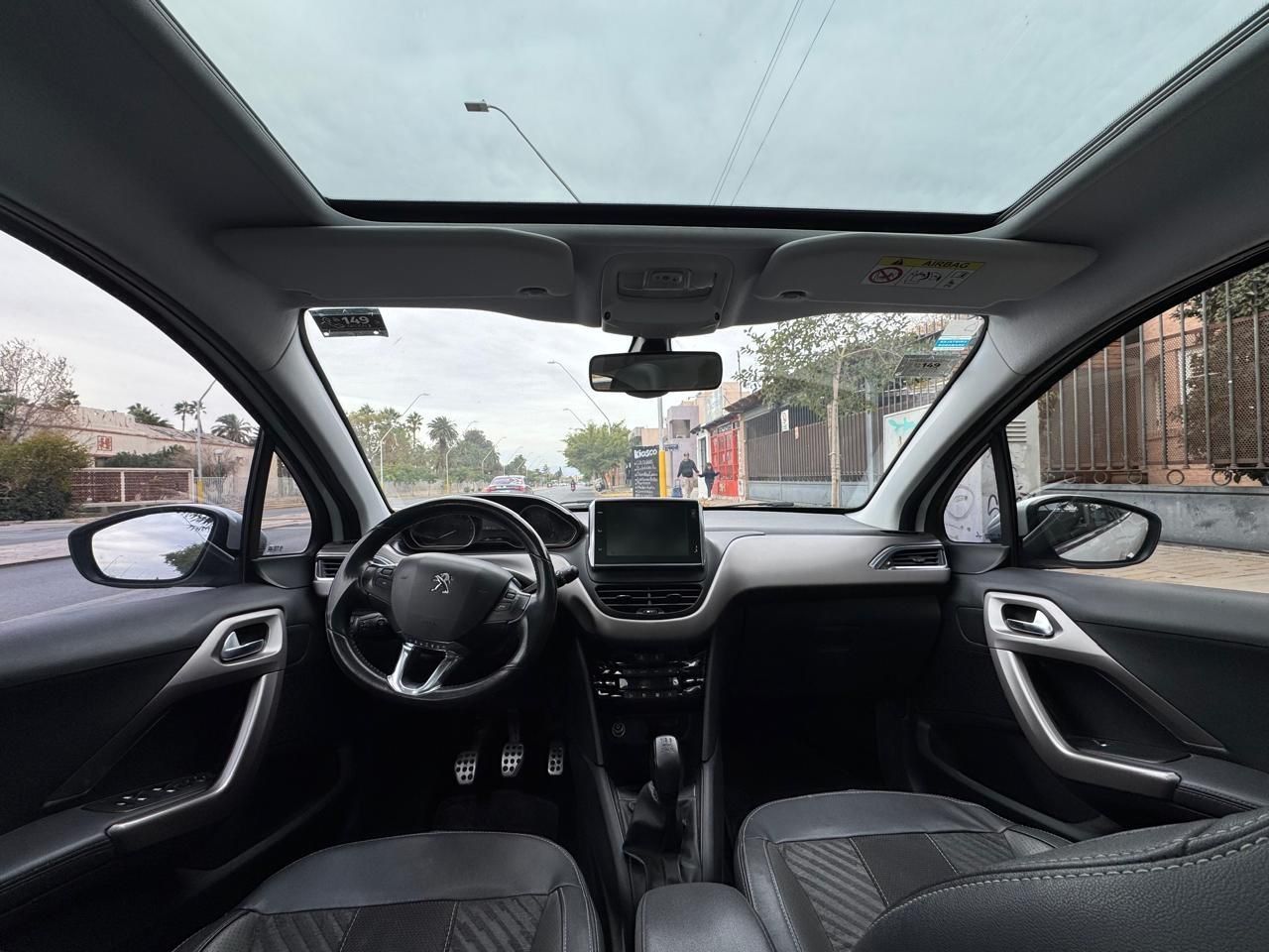 Peugeot 208 Usado Financiado en San Juan, deRuedas