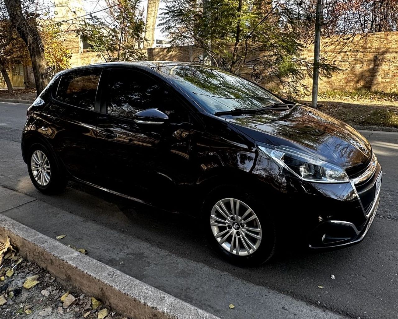 Peugeot 208 Usado en Mendoza, deRuedas