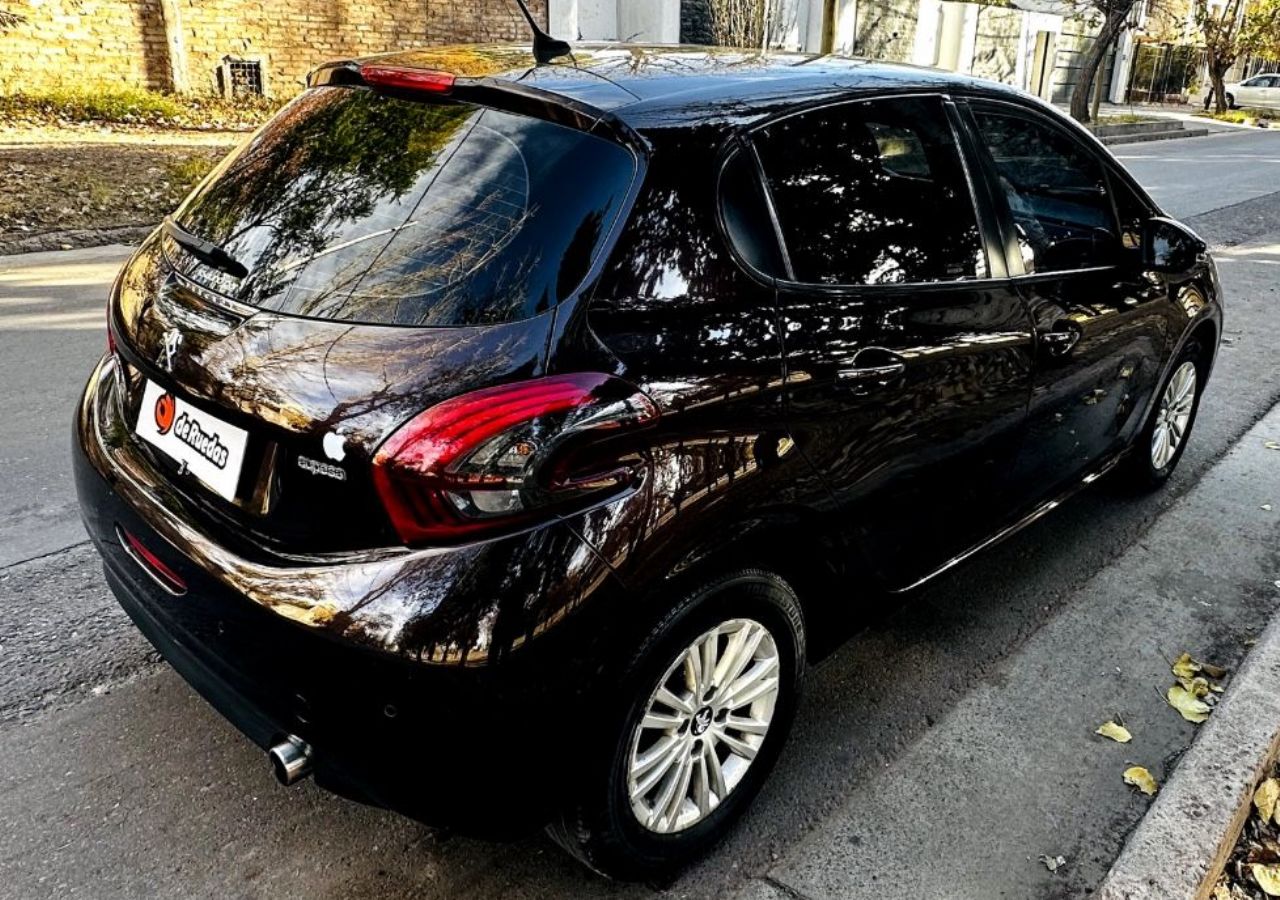 Peugeot 208 Usado en Mendoza, deRuedas