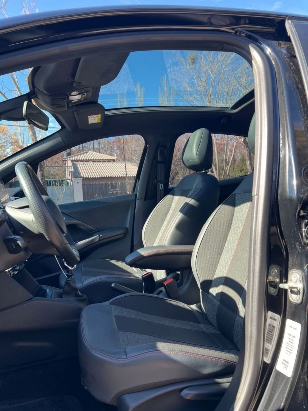 Peugeot 208 Usado Financiado en Mendoza, deRuedas