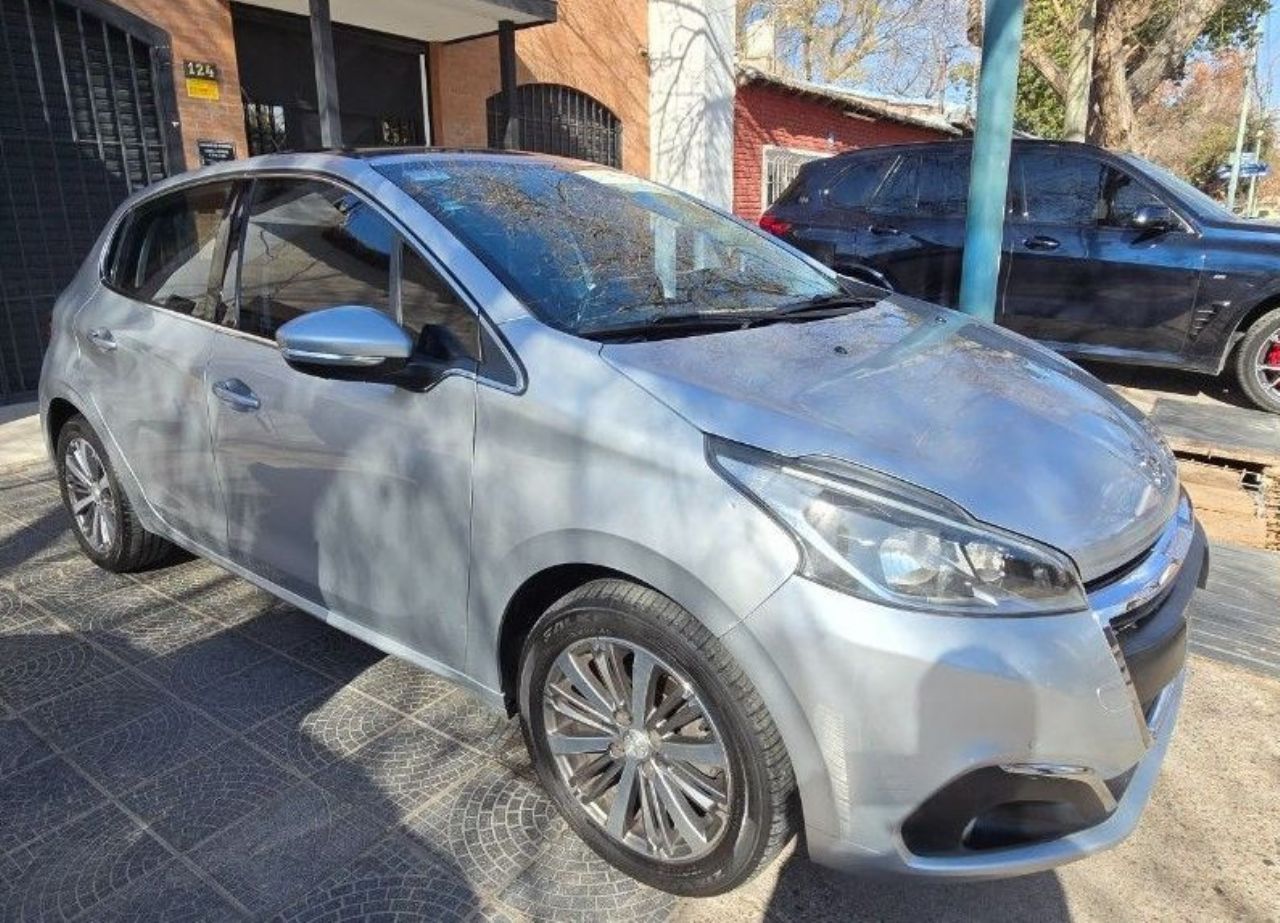 Peugeot 208 Usado en Mendoza, deRuedas