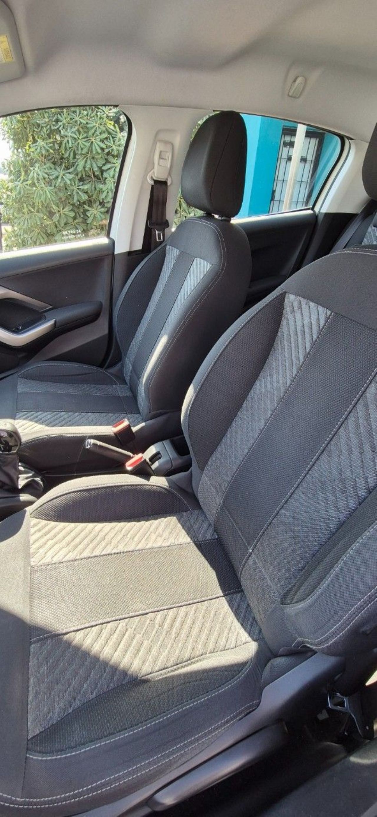 Peugeot 208 Usado en Mendoza, deRuedas