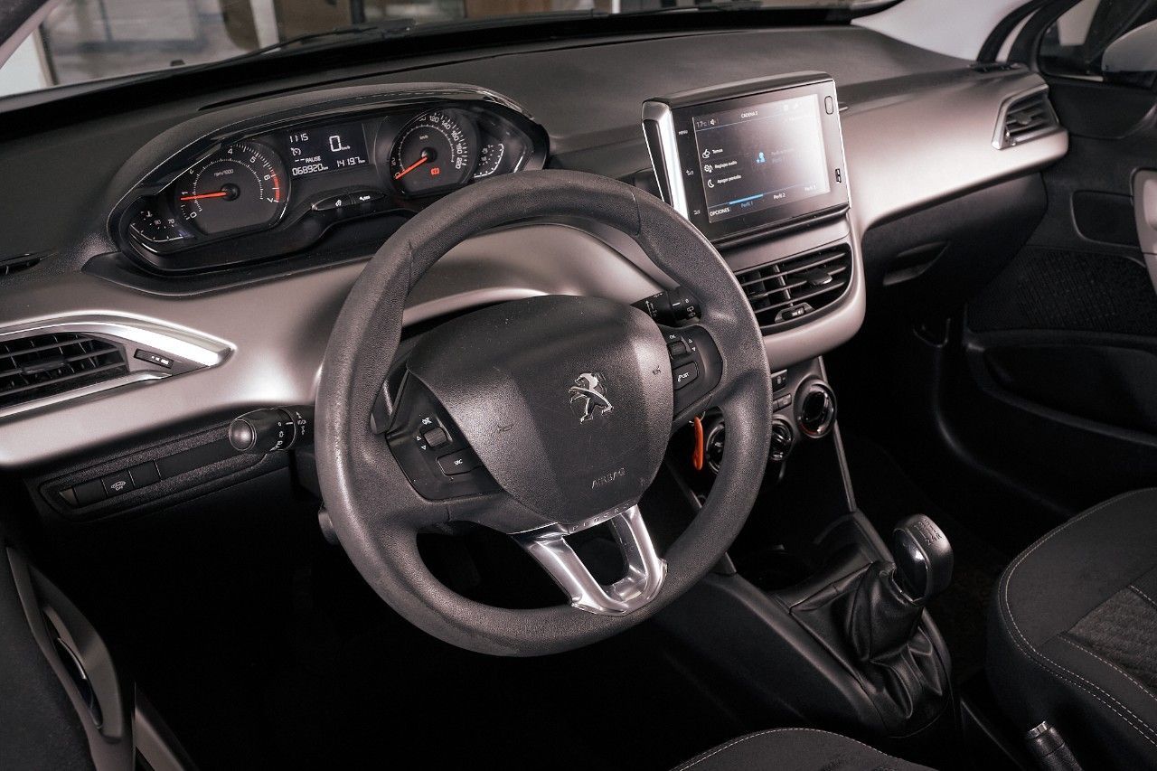 Peugeot 208 Usado Financiado en Córdoba, deRuedas