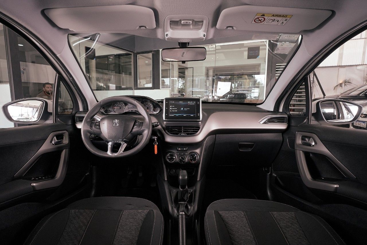Peugeot 208 Usado Financiado en Córdoba, deRuedas