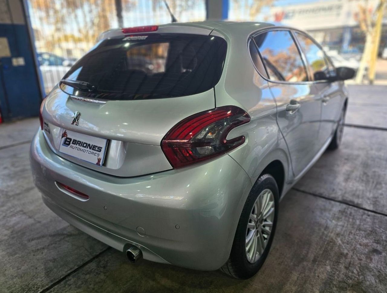 Peugeot 208 Usado en Mendoza, deRuedas