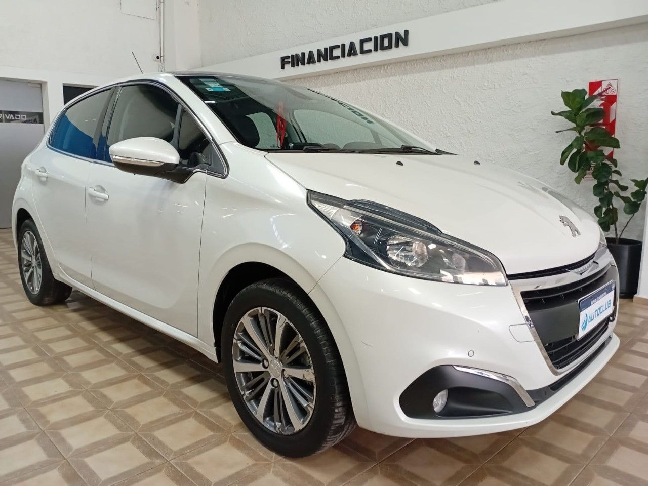 Peugeot 208 Usado Financiado en Córdoba, deRuedas