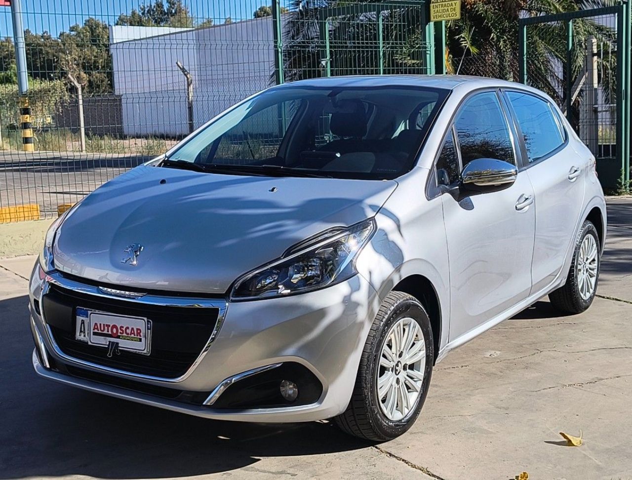 Peugeot 208 Usado Financiado en Mendoza, deRuedas