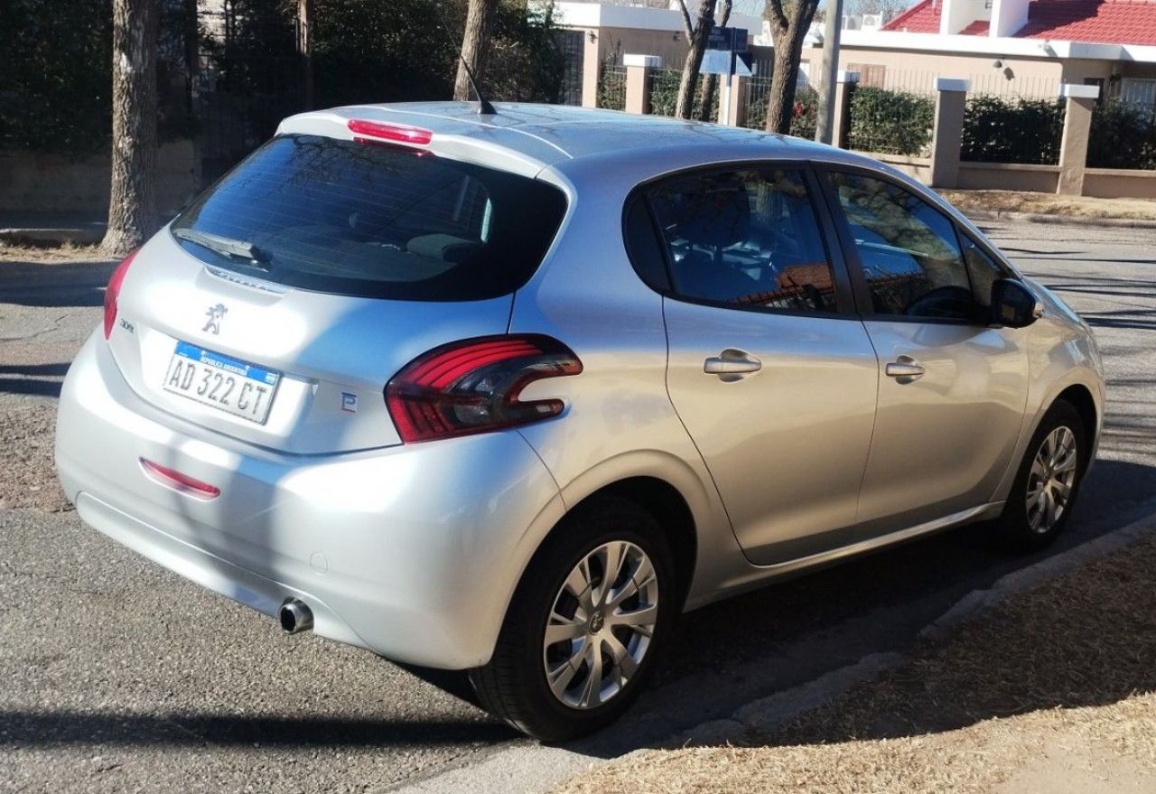 Peugeot 208 Usado en San Luis, deRuedas