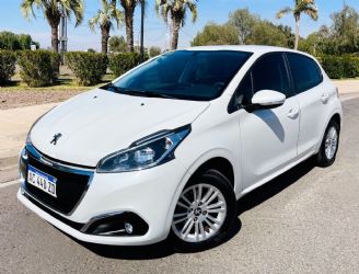 Peugeot 208 Usado en Mendoza Financiado