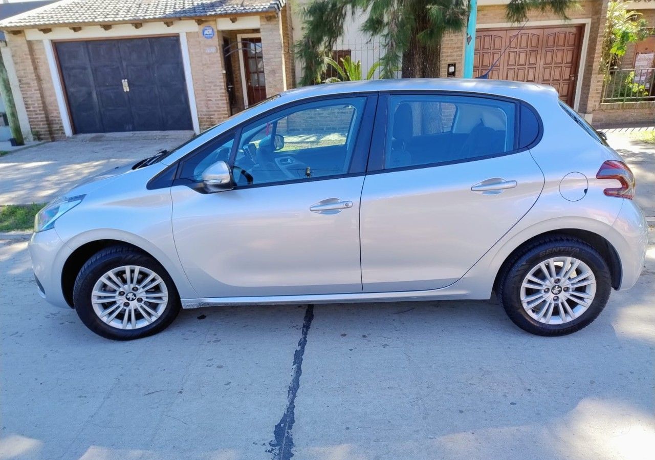 Peugeot 208 Usado en Santa Fe, deRuedas