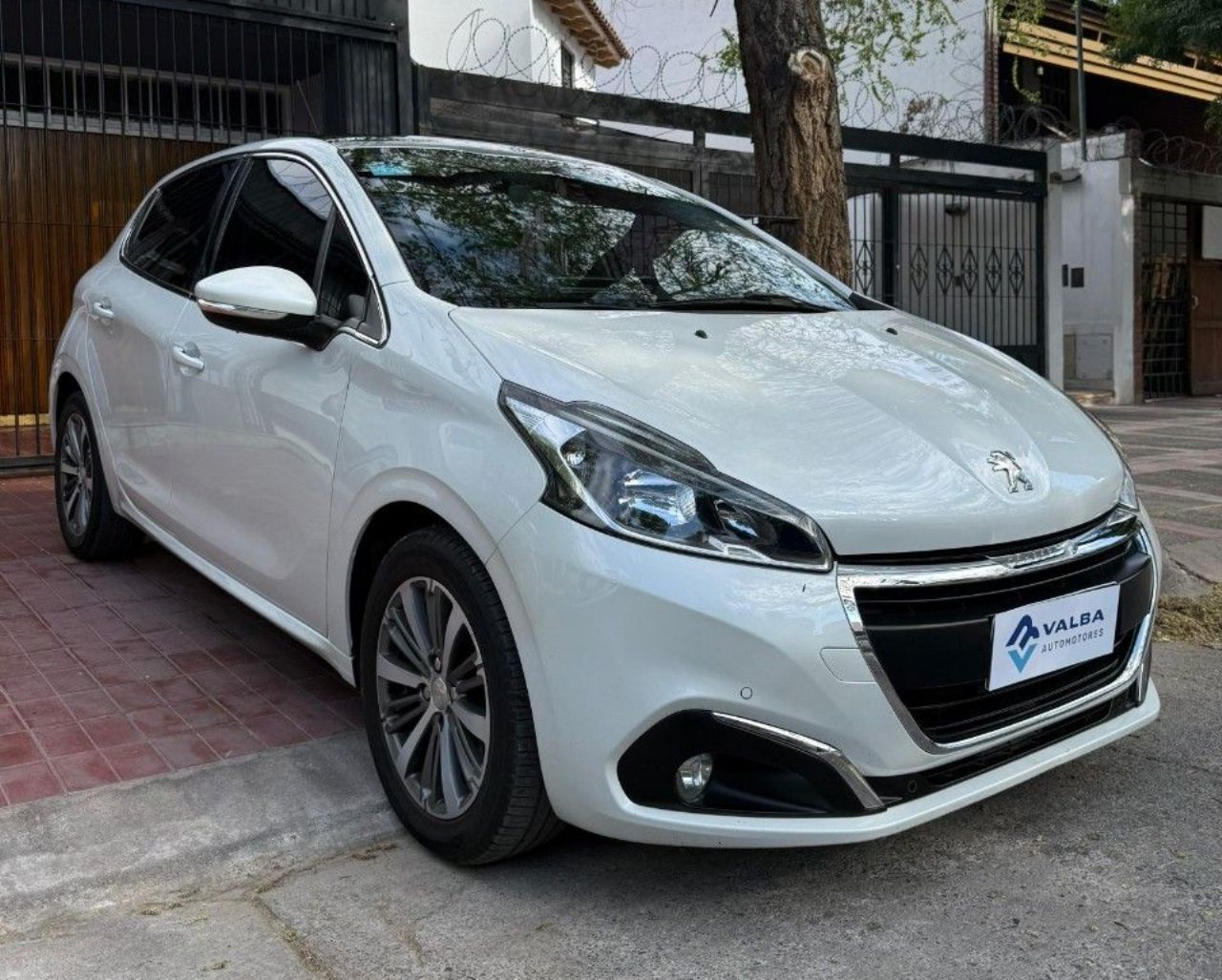Peugeot 208 Usado en Mendoza, deRuedas