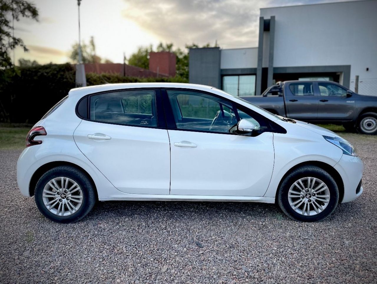 Peugeot 208 Usado en Mendoza, deRuedas