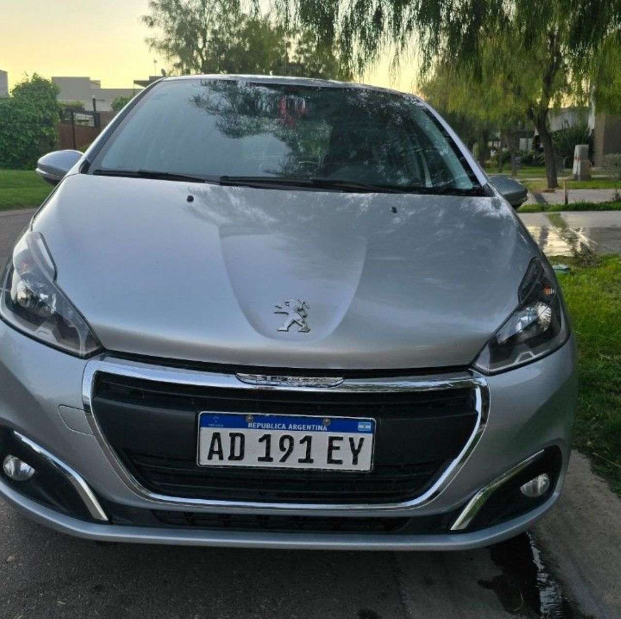 Peugeot 208 Usado en Mendoza, deRuedas