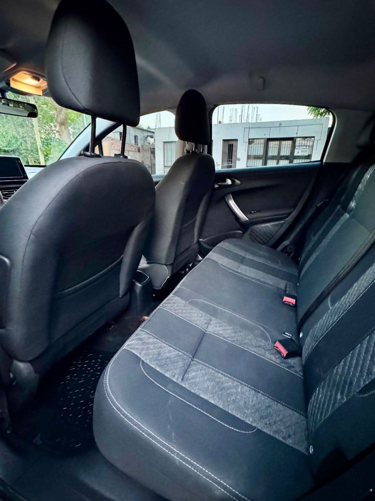 Peugeot 208 Usado Financiado en Mendoza, deRuedas