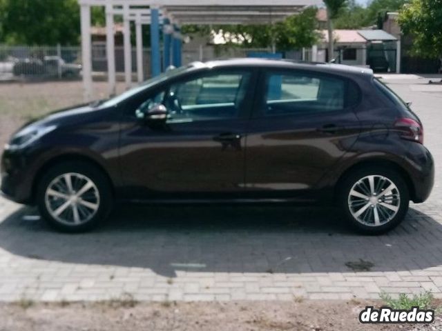 Peugeot 208 Usado en Mendoza, deRuedas