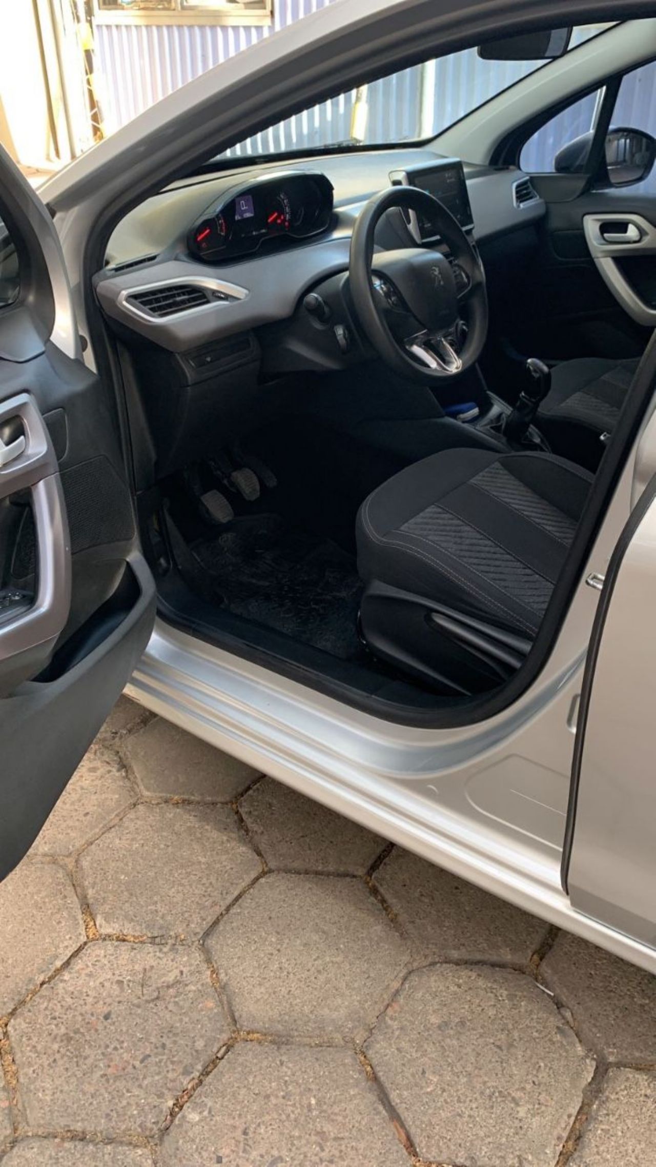 Peugeot 208 Usado en Mendoza, deRuedas