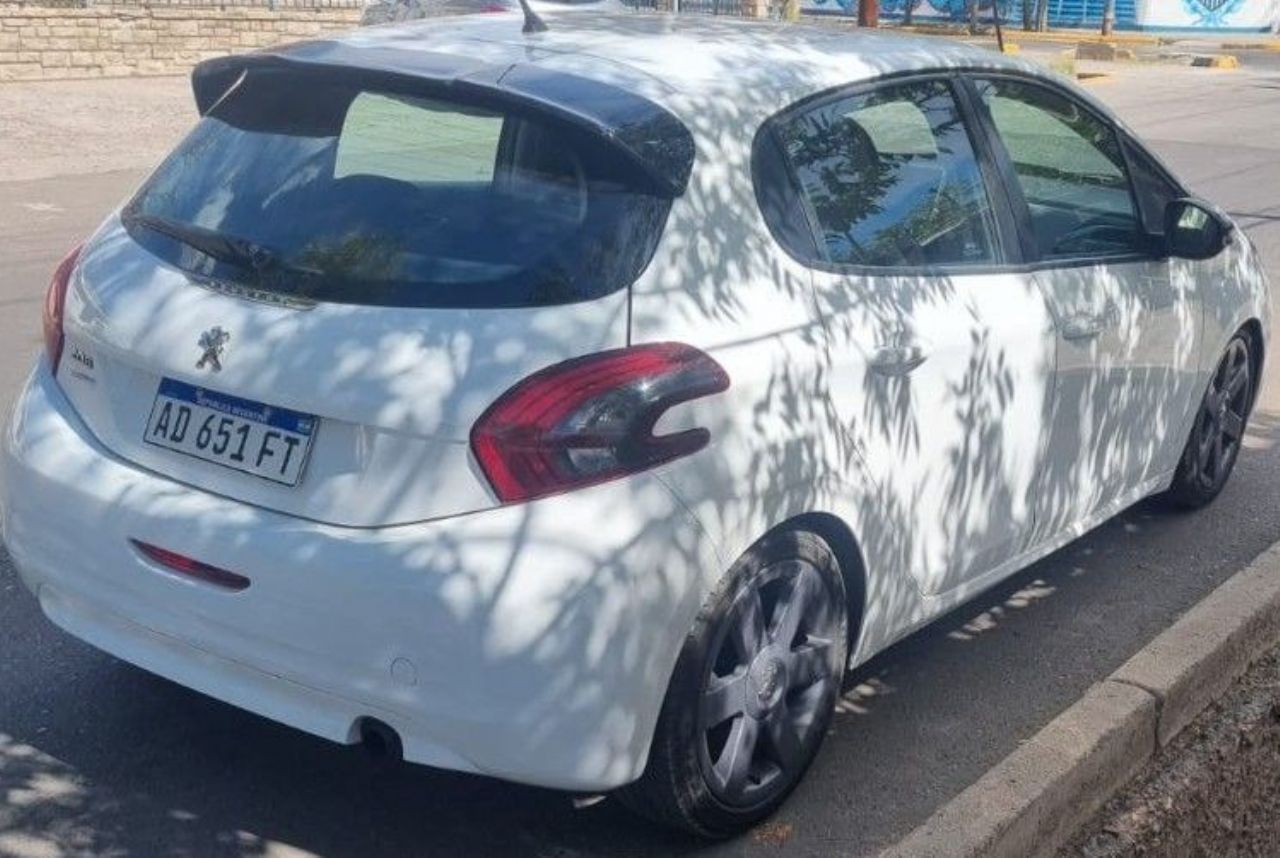 Peugeot 208 Usado en Mendoza, deRuedas
