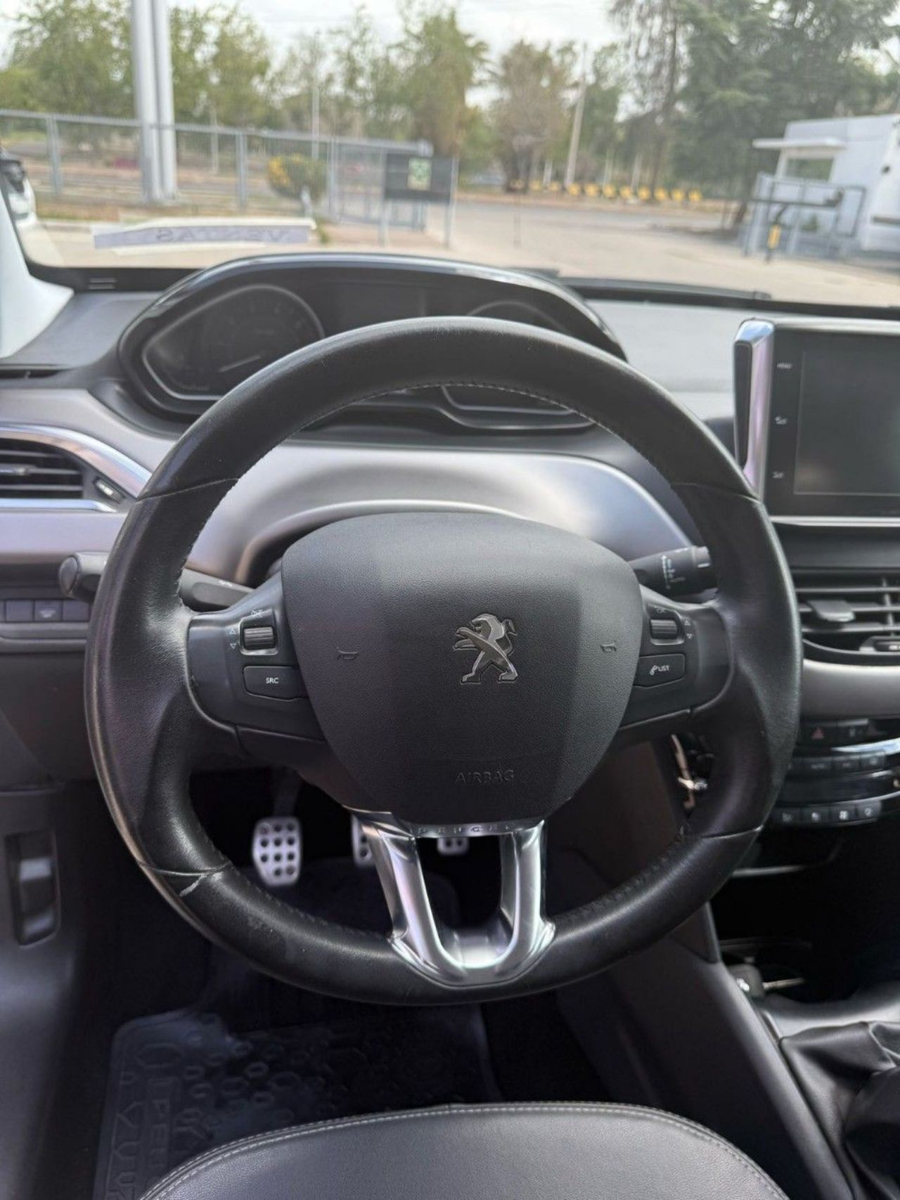 Peugeot 208 Usado en Mendoza, deRuedas