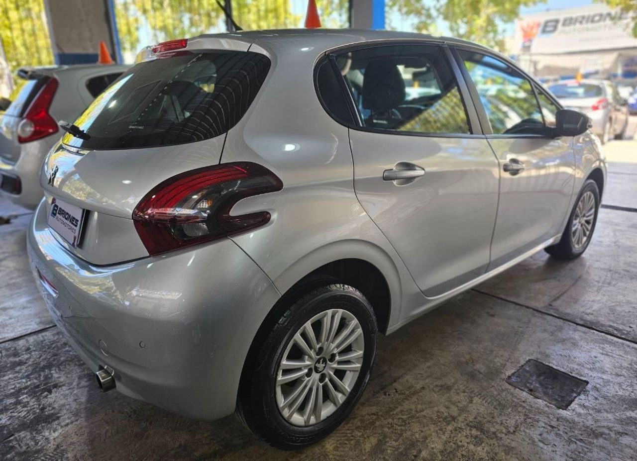 Peugeot 208 Usado en Mendoza, deRuedas