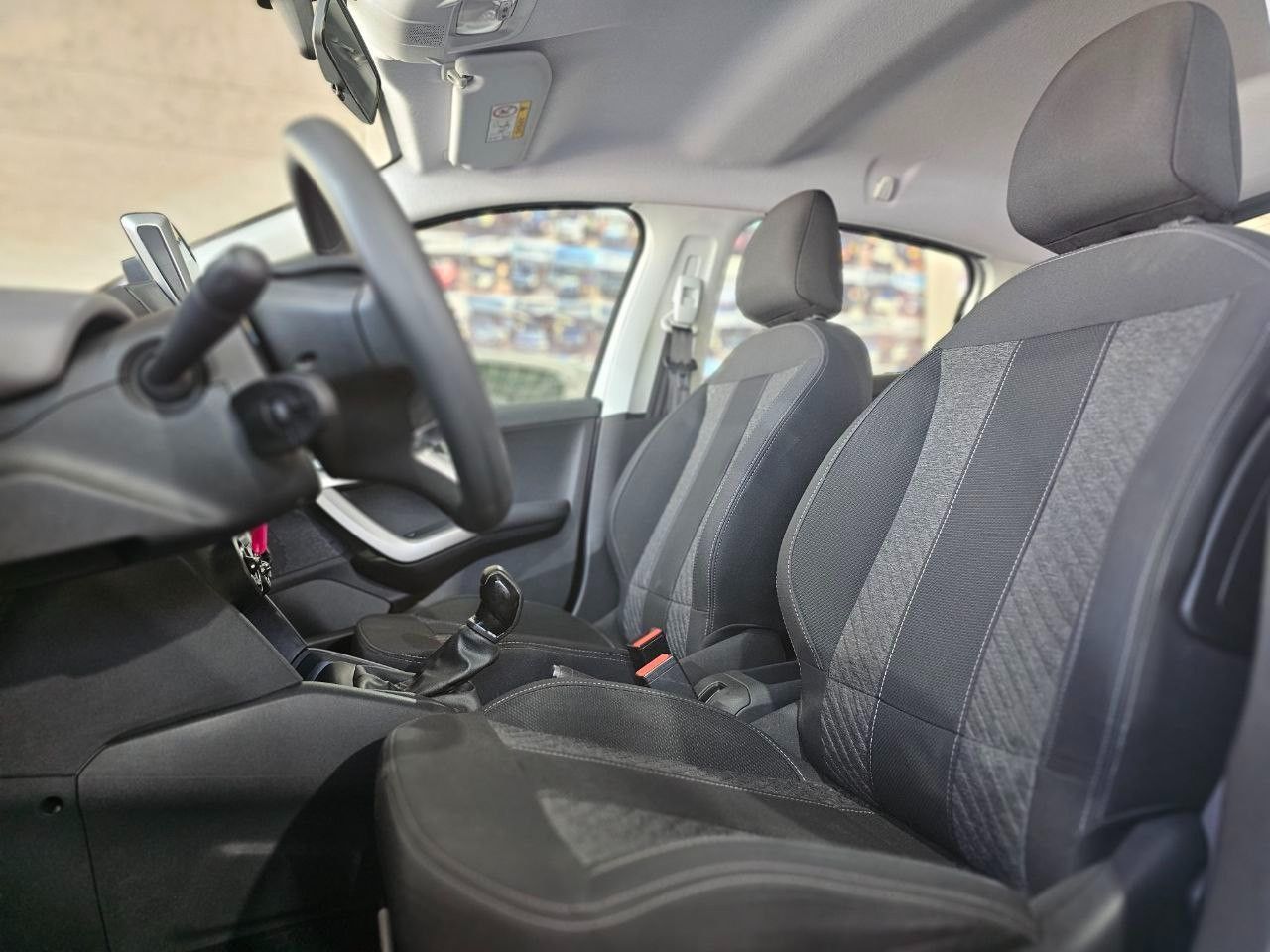 Peugeot 208 Usado en Mendoza, deRuedas
