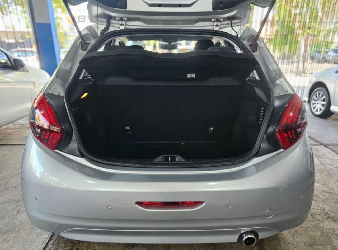 Peugeot 208 Usado en Mendoza, deRuedas