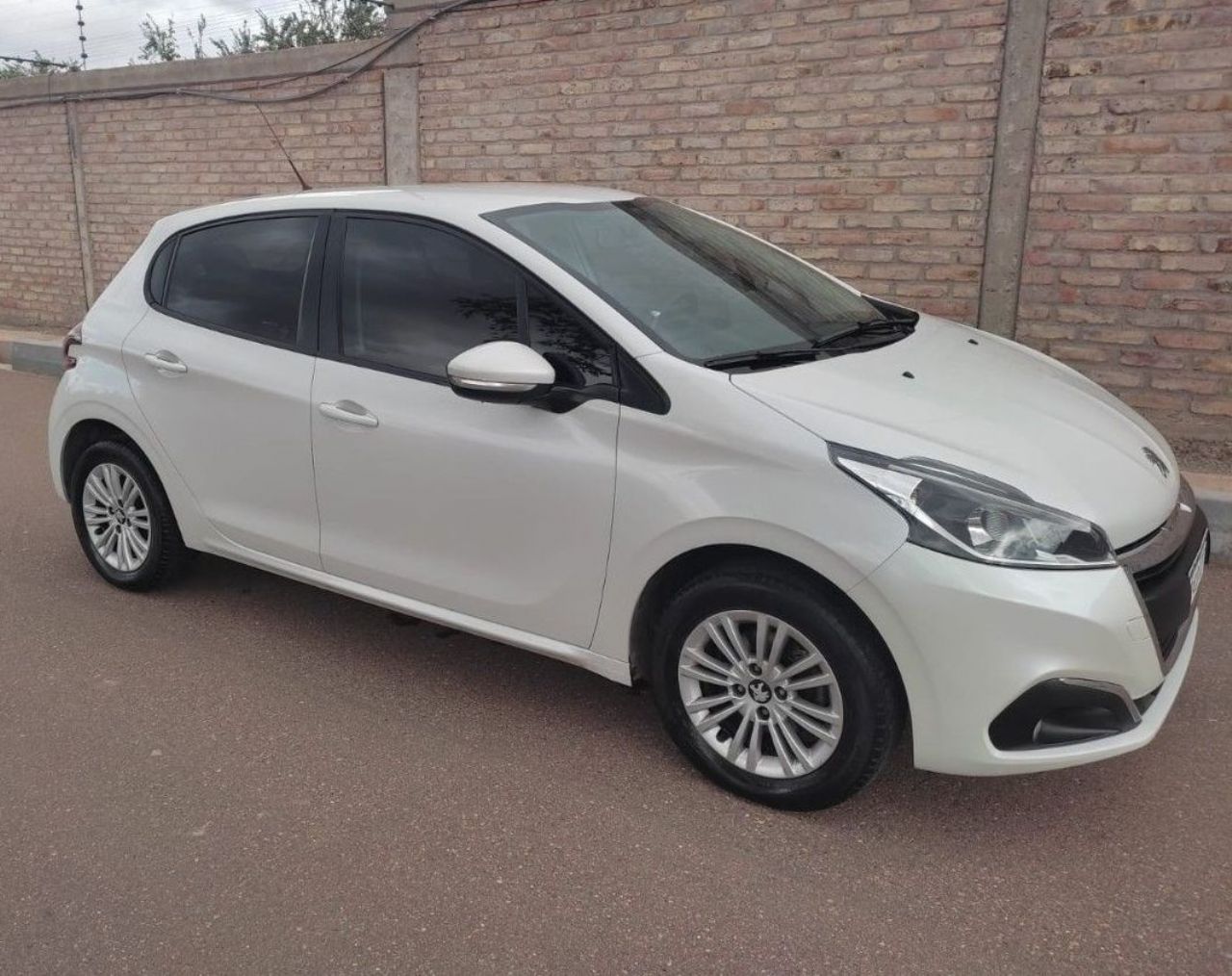 Peugeot 208 Usado en Mendoza, deRuedas