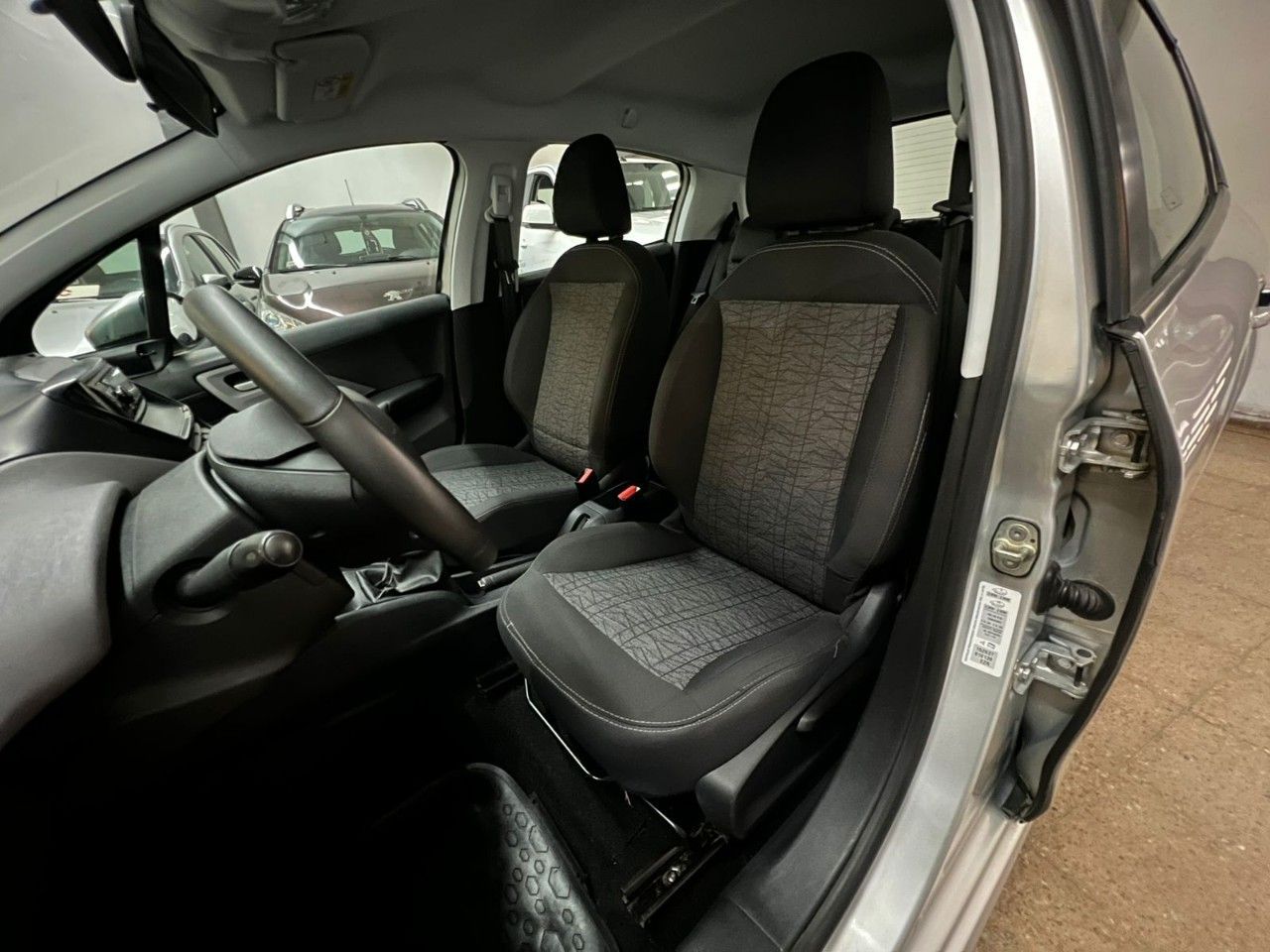 Peugeot 208 Usado Financiado en Córdoba, deRuedas