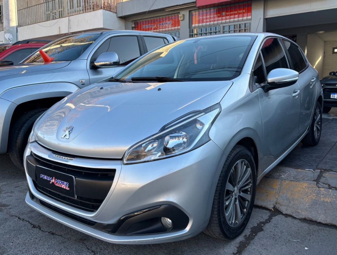 Peugeot 208 Usado en Mendoza, deRuedas