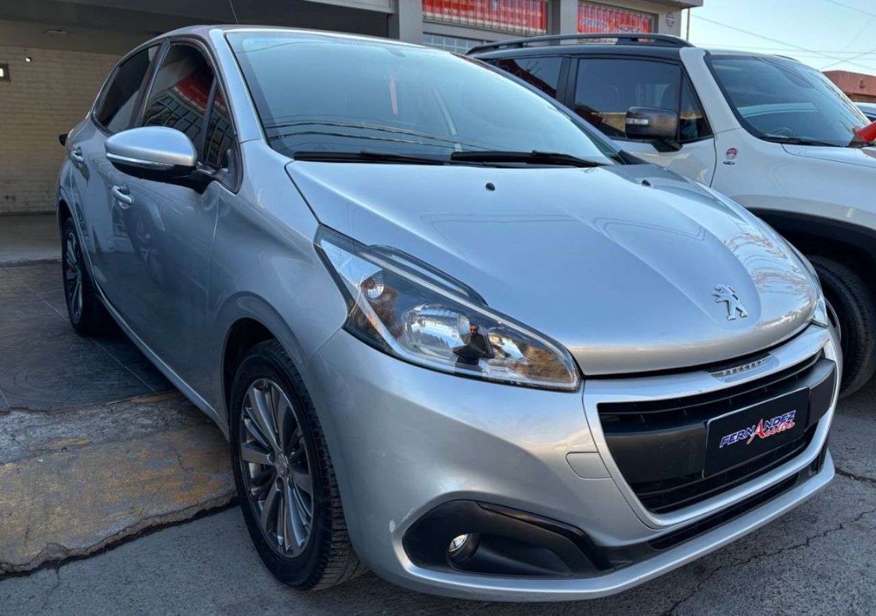 Peugeot 208 Usado en Mendoza, deRuedas