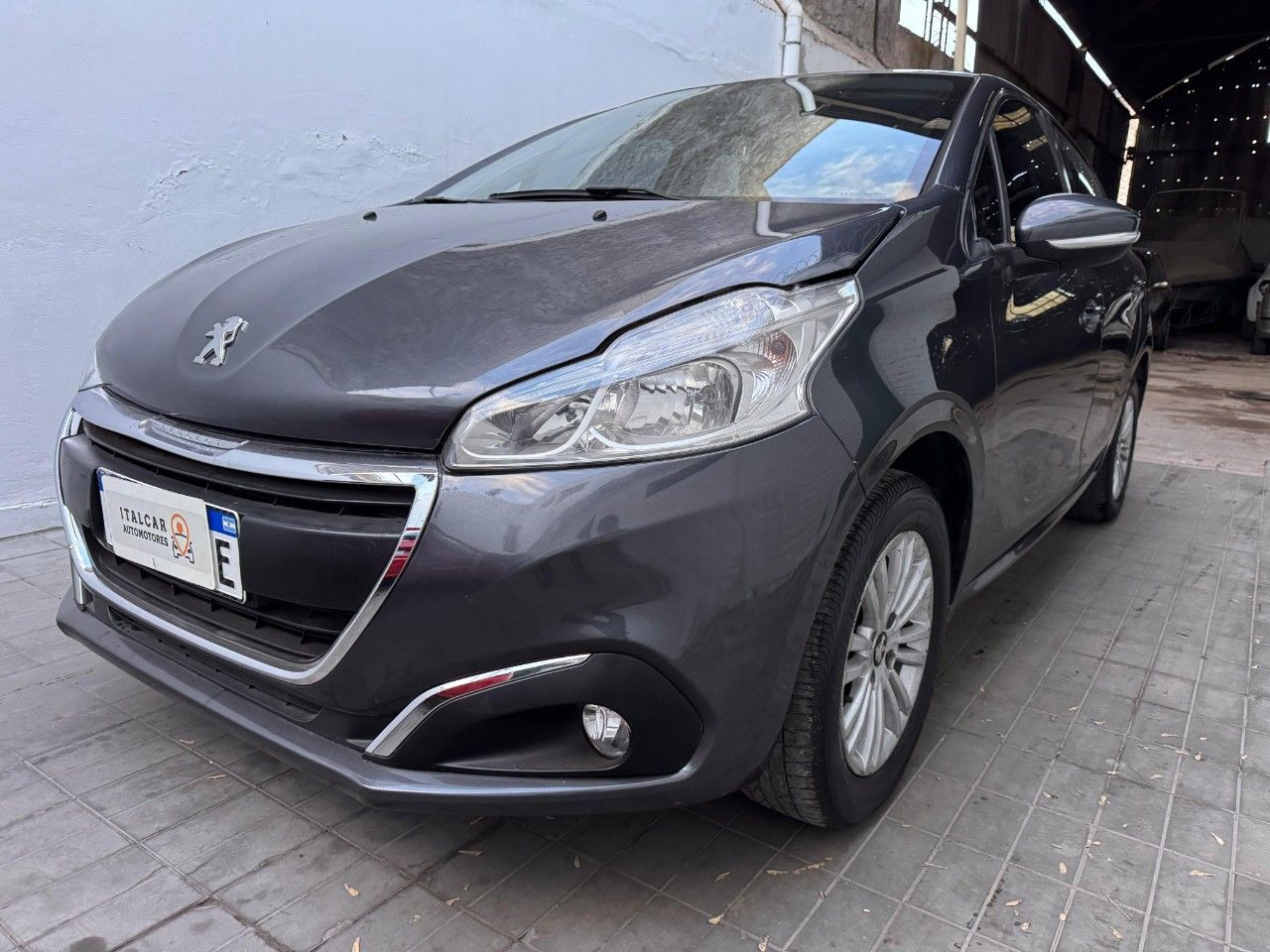 Peugeot 208 Usado Financiado en Mendoza, deRuedas