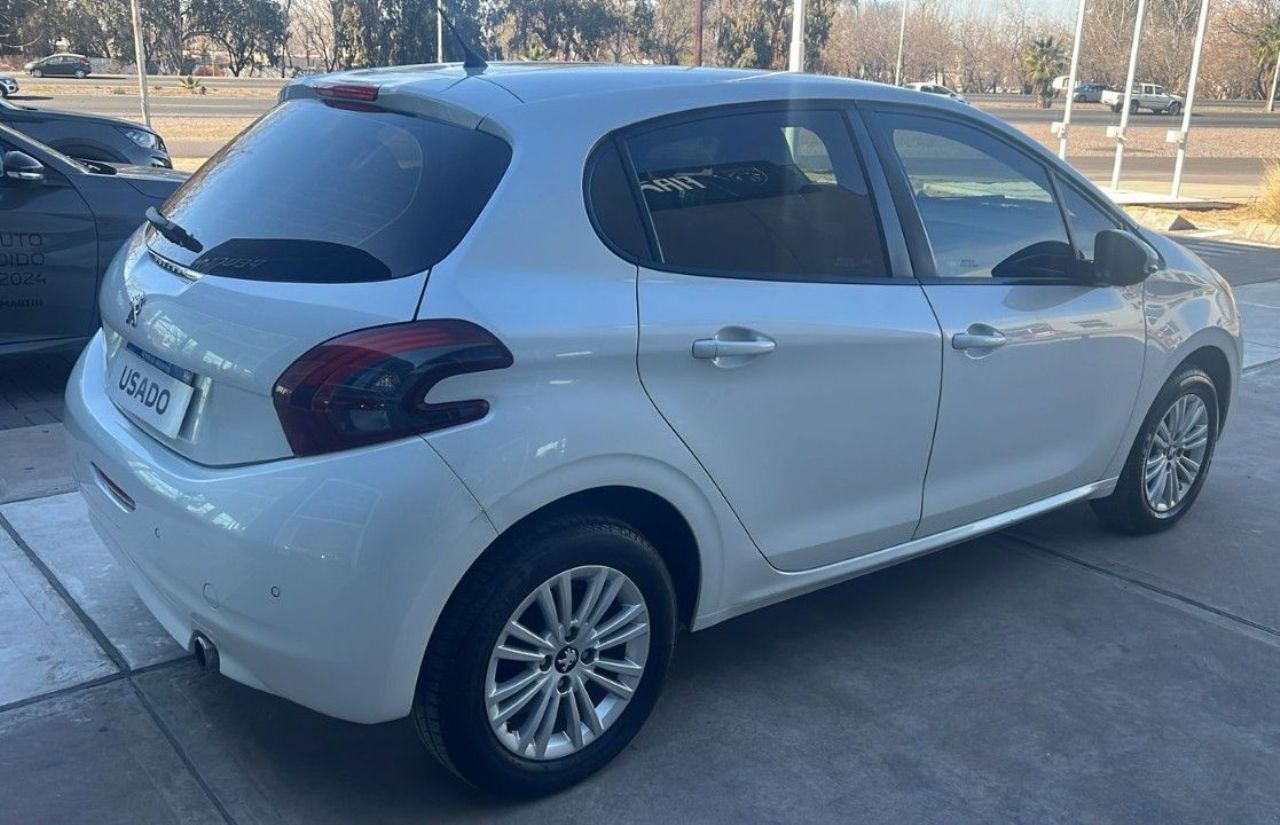 Peugeot 208 Usado en Mendoza, deRuedas