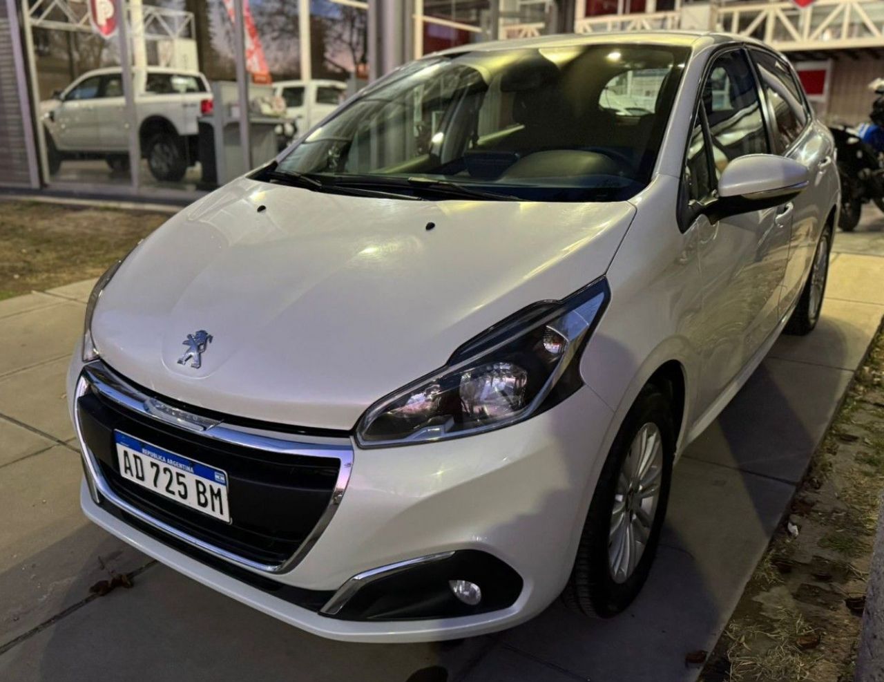 Peugeot 208 Usado en Mendoza, deRuedas