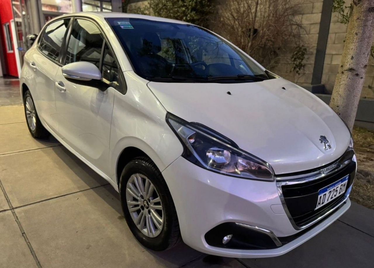 Peugeot 208 Usado en Mendoza, deRuedas