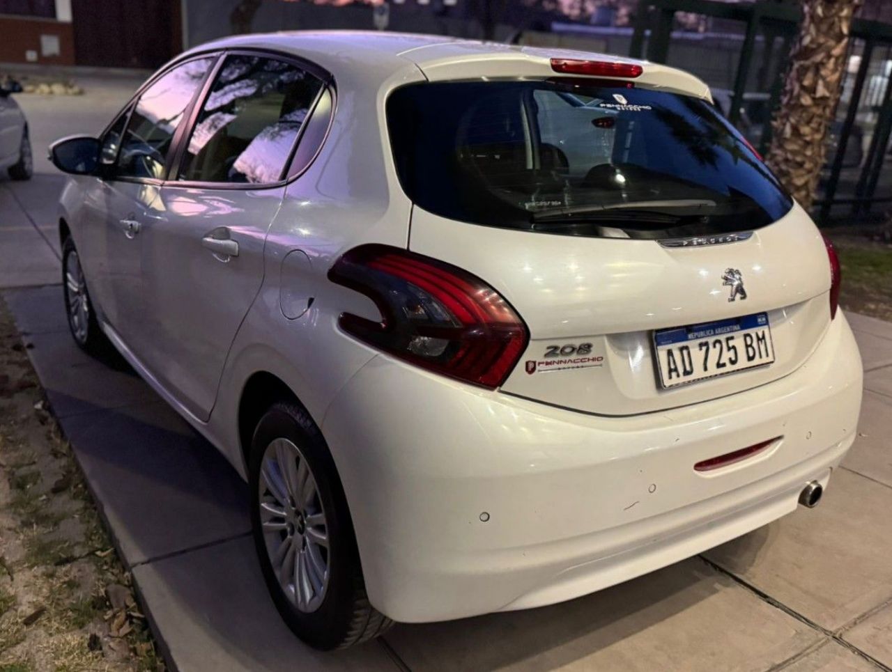 Peugeot 208 Usado en Mendoza, deRuedas