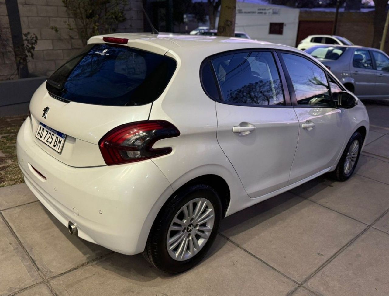 Peugeot 208 Usado en Mendoza, deRuedas
