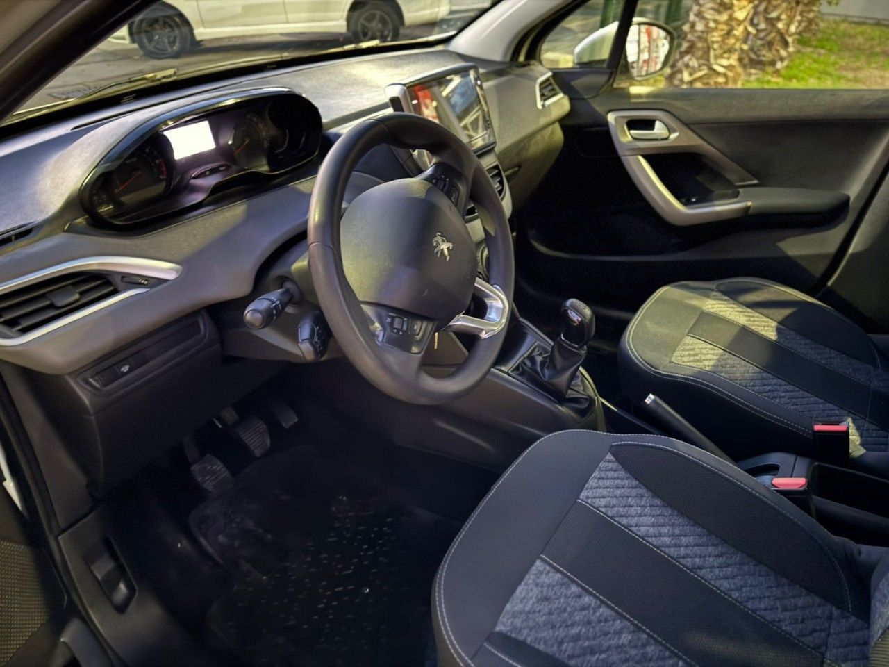 Peugeot 208 Usado en Mendoza, deRuedas
