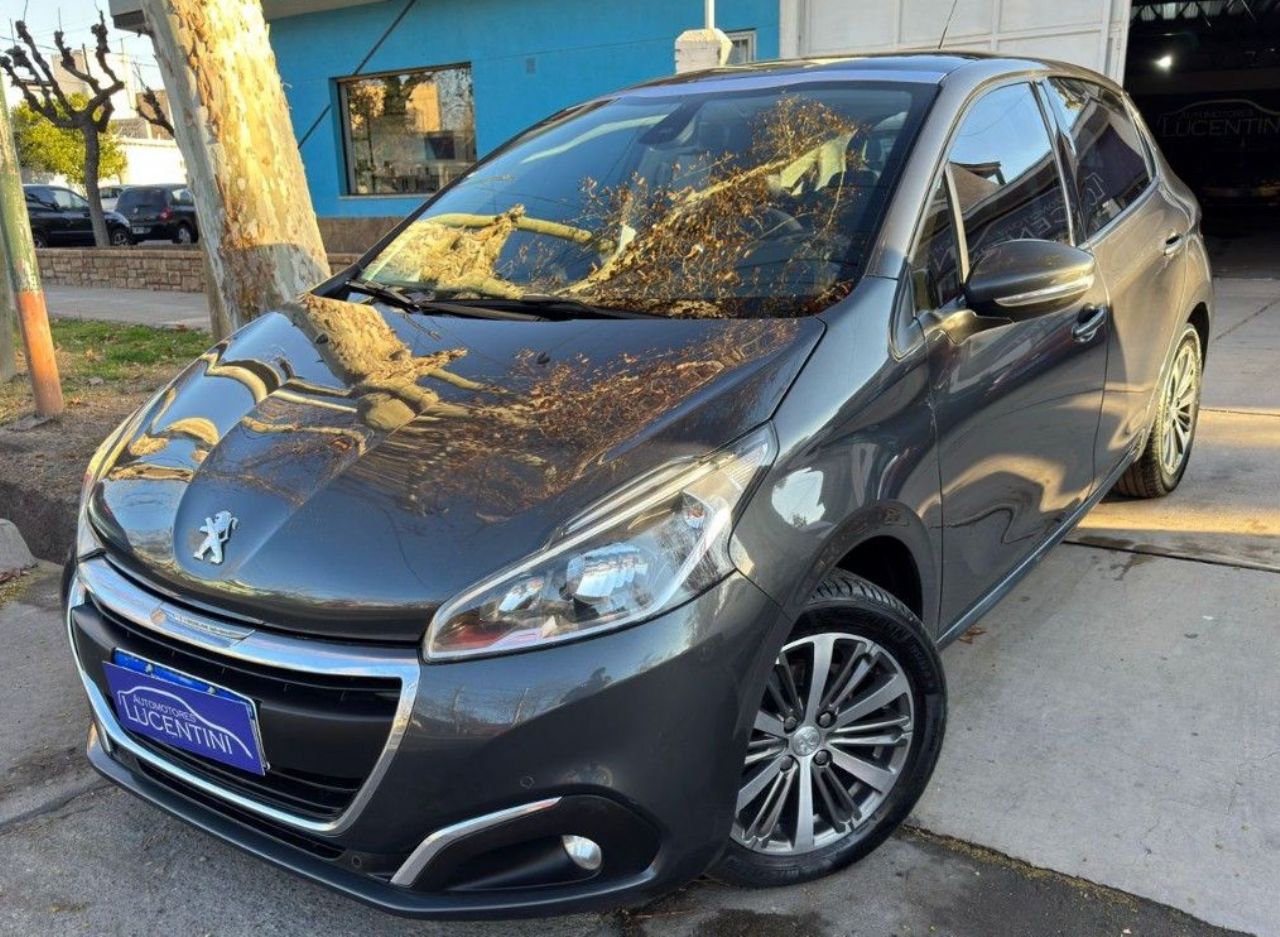 Peugeot 208 Usado Financiado en Mendoza, deRuedas
