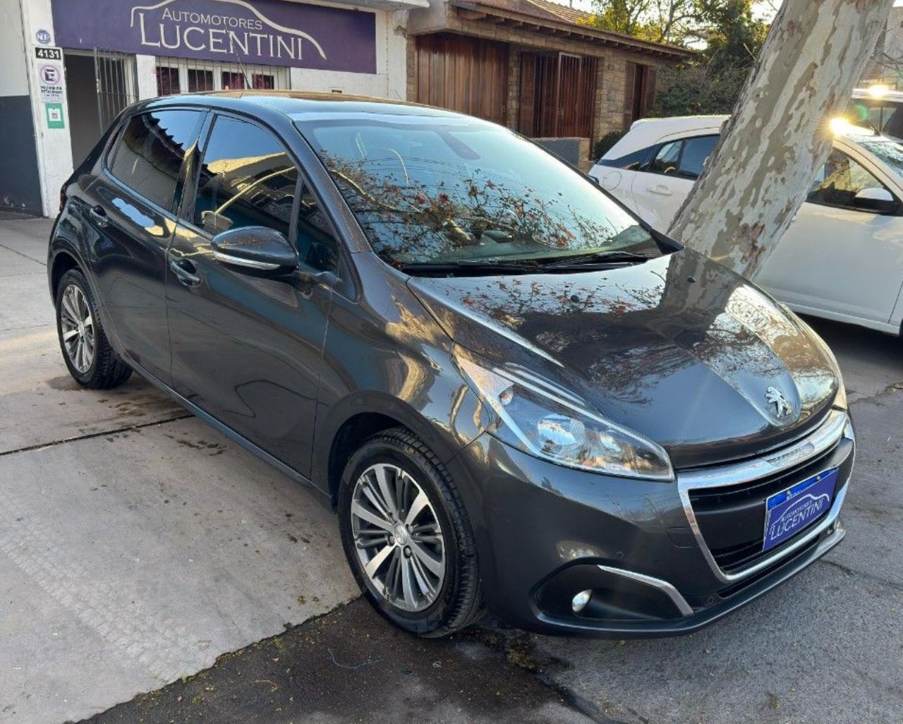 Peugeot 208 Usado Financiado en Mendoza, deRuedas