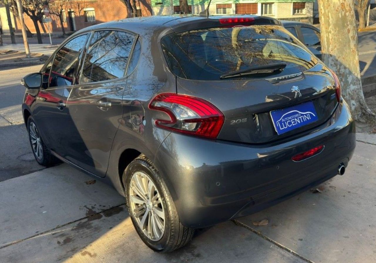 Peugeot 208 Usado Financiado en Mendoza, deRuedas