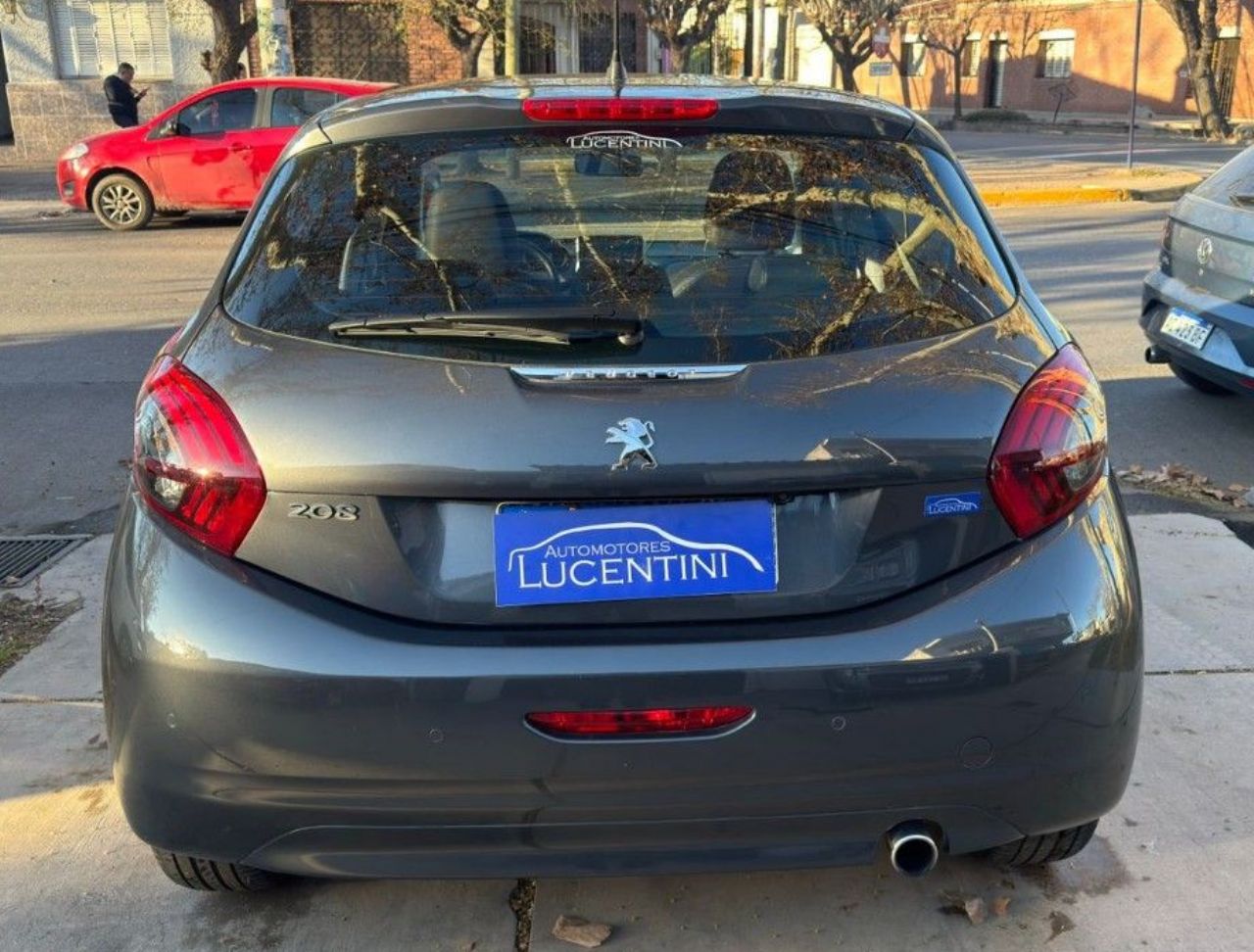 Peugeot 208 Usado Financiado en Mendoza, deRuedas