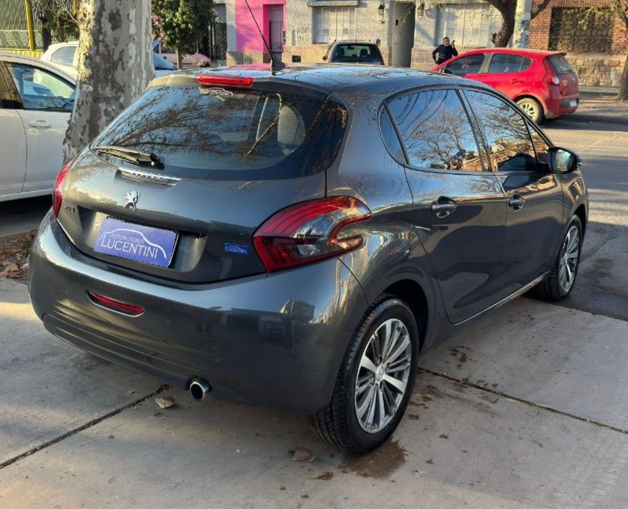 Peugeot 208 Usado Financiado en Mendoza, deRuedas