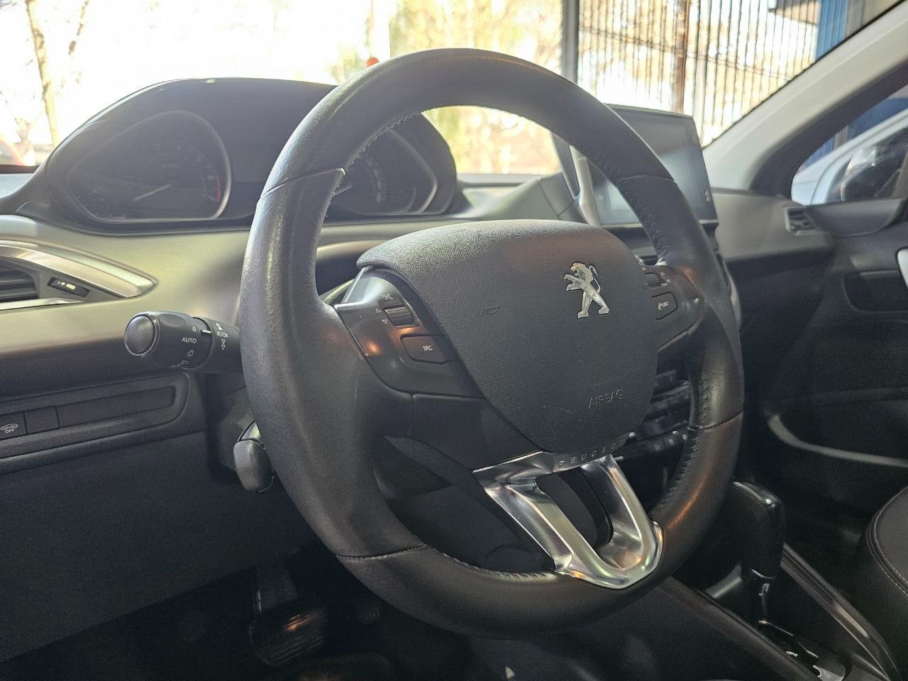 Peugeot 208 Usado en Mendoza, deRuedas