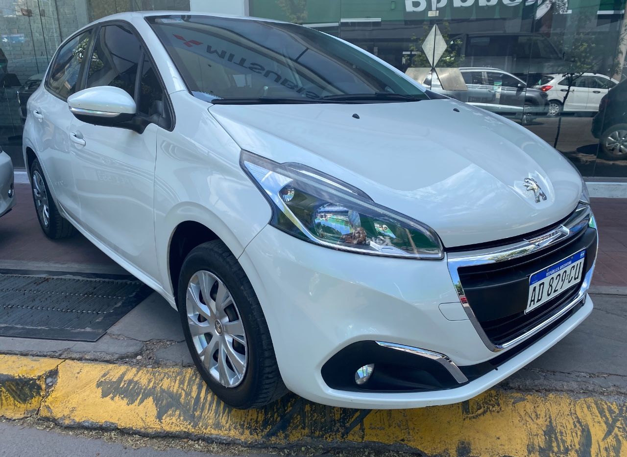 Peugeot 208 Usado Financiado en Mendoza, deRuedas