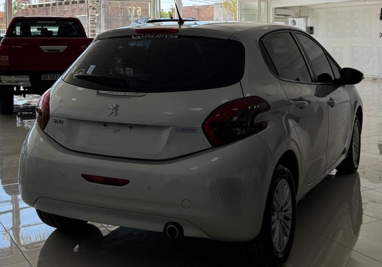 Peugeot 208 Usado Financiado en San Juan, deRuedas