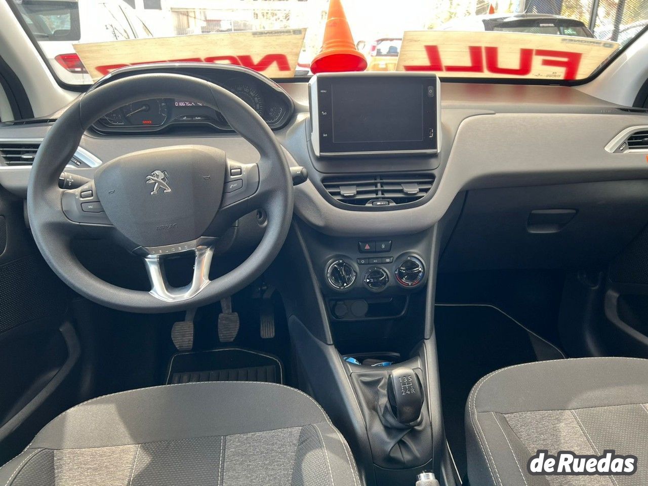 Peugeot 208 Usado Financiado en Mendoza, deRuedas