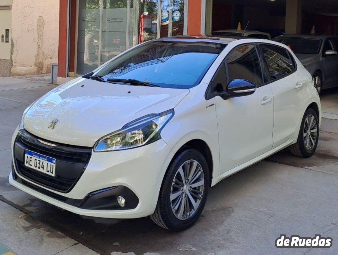 Peugeot 208 Usado en Mendoza, deRuedas